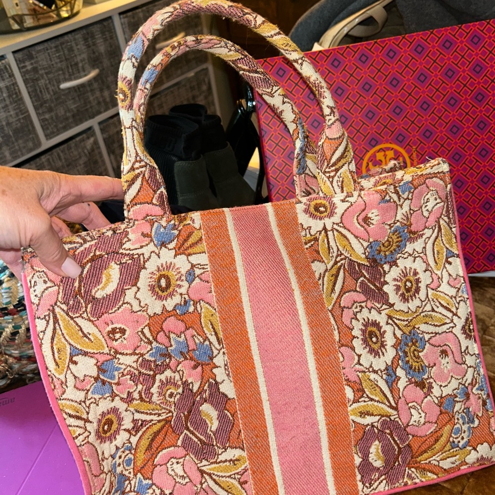 Shiraleah Pink and Orange Floral Tote